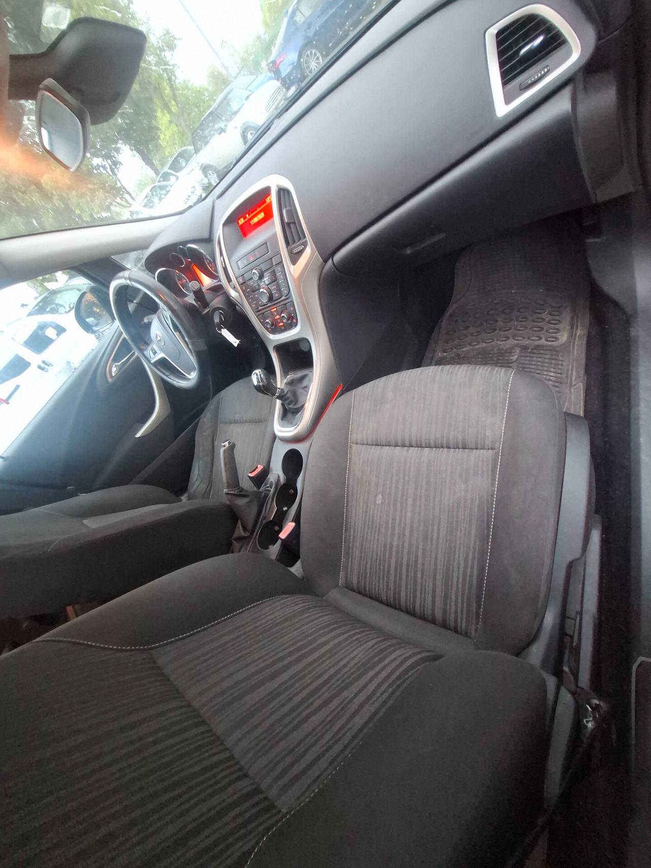 Opel Astra 1.7 CDTI 110CV Sports Tourer Cosmo