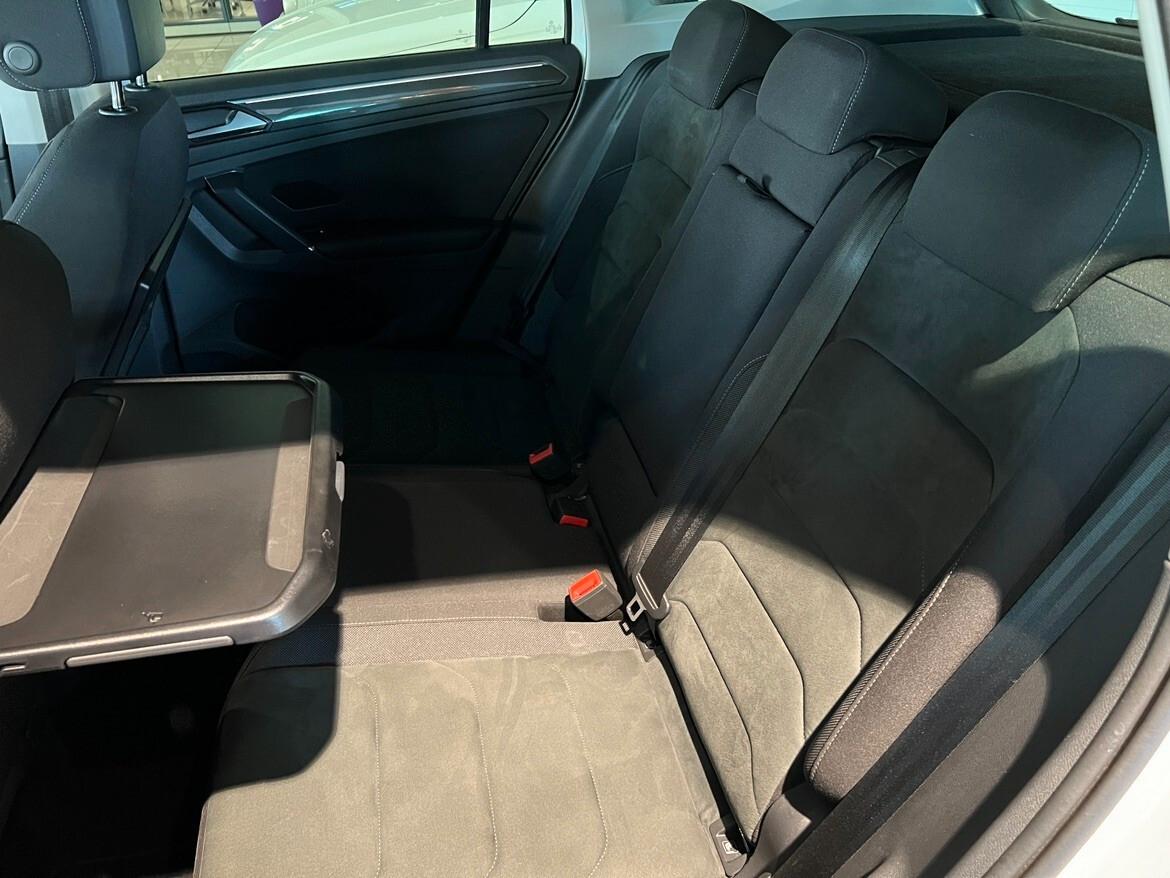 Volkswagen Tiguan 2.0 tdi Executive 4mot 150cv dsg App Conn Led 18"