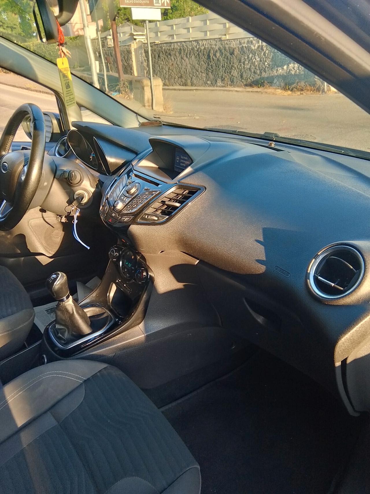 Ford Fiesta 1.4 5 porte Bz.- GPL Titanium