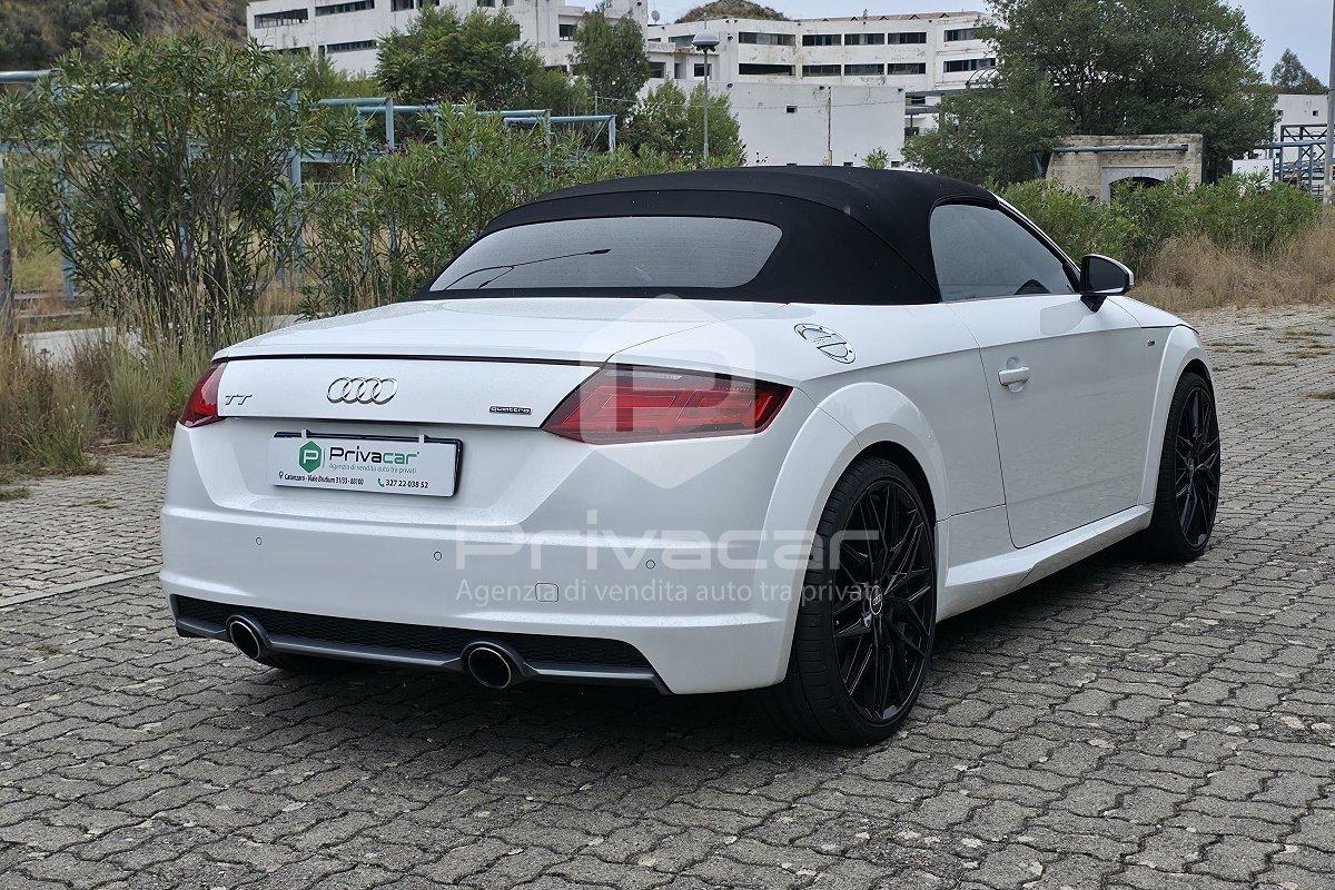 AUDI TT Roadster 2.0 TFSI quattro S tronic S line