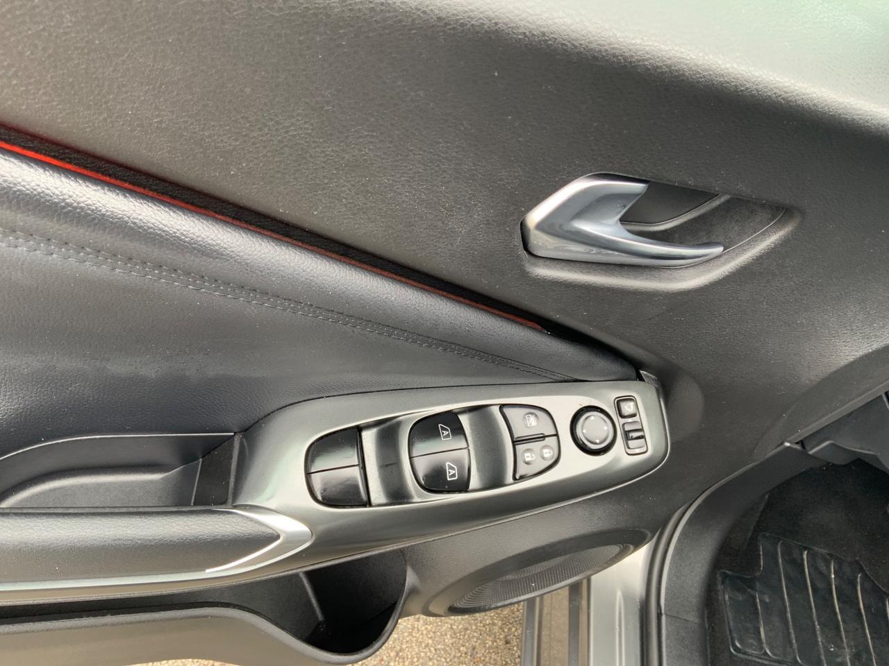 Nissan Juke 1.0 DIG-T 114 CV DCT N-Connecta