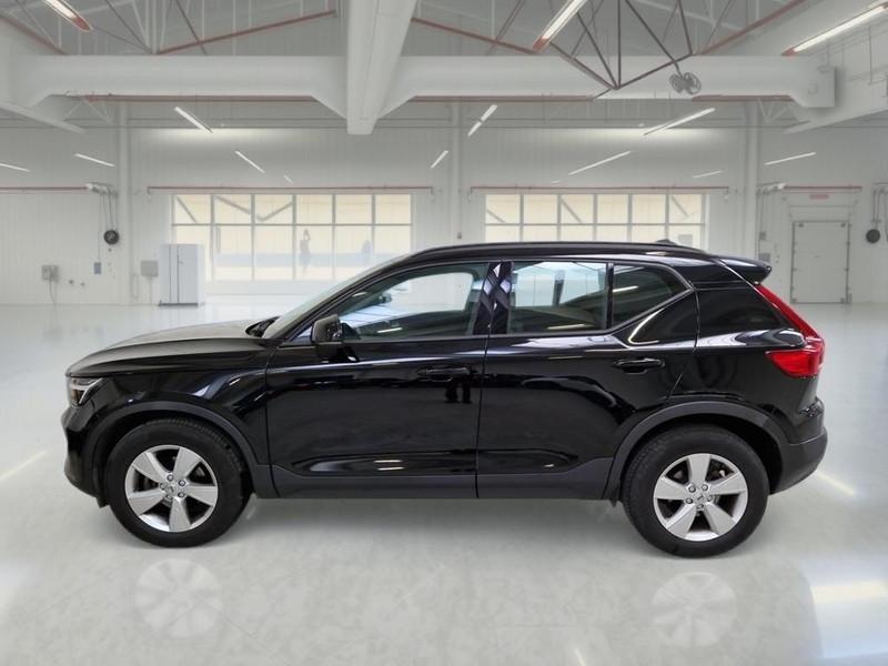 VOLVO XC40 T2 automatico Essential
