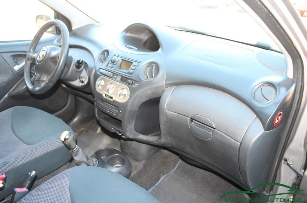 Toyota Yaris 1.3 BENZINA 35000 KM