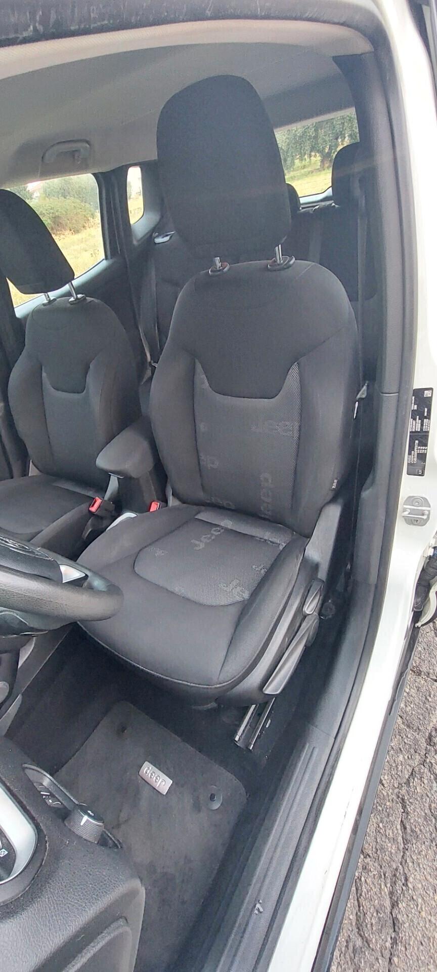 JEEP RENEGADE 2,0 DIESEL 120 CV 4WD 4X4 NAVIGATORE TELEFONO SENSORI IMPECCABILE