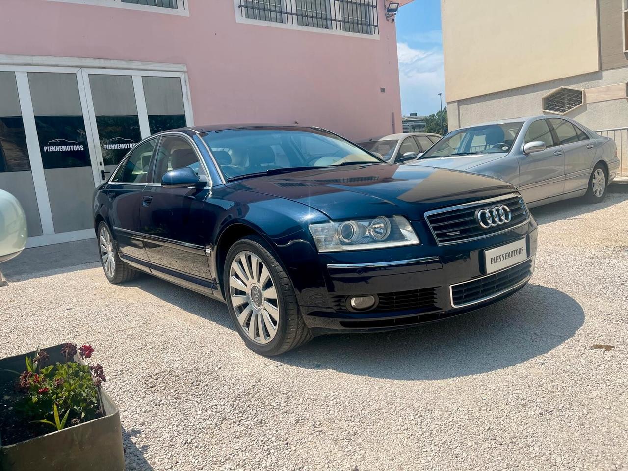 Audi A8 3.0 V6 TDI quattro tiptronic