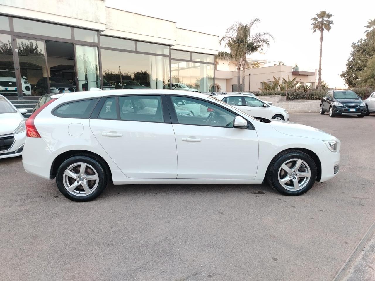 Volvo V60 D2 Momentum