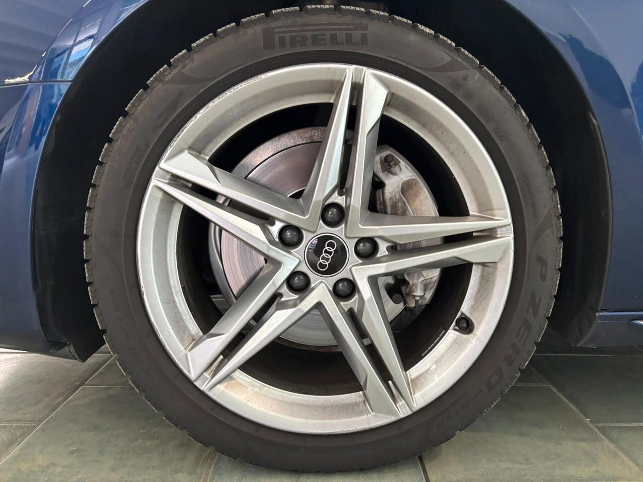 Audi A4 Avant 40 TDI quattro S tronic line edition