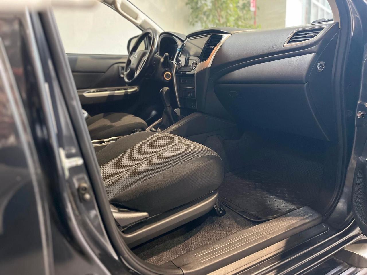 MITSUBISHI L200 2.3 D Double Cab 4x4 *2021* *UNICOPRO* *FULL*