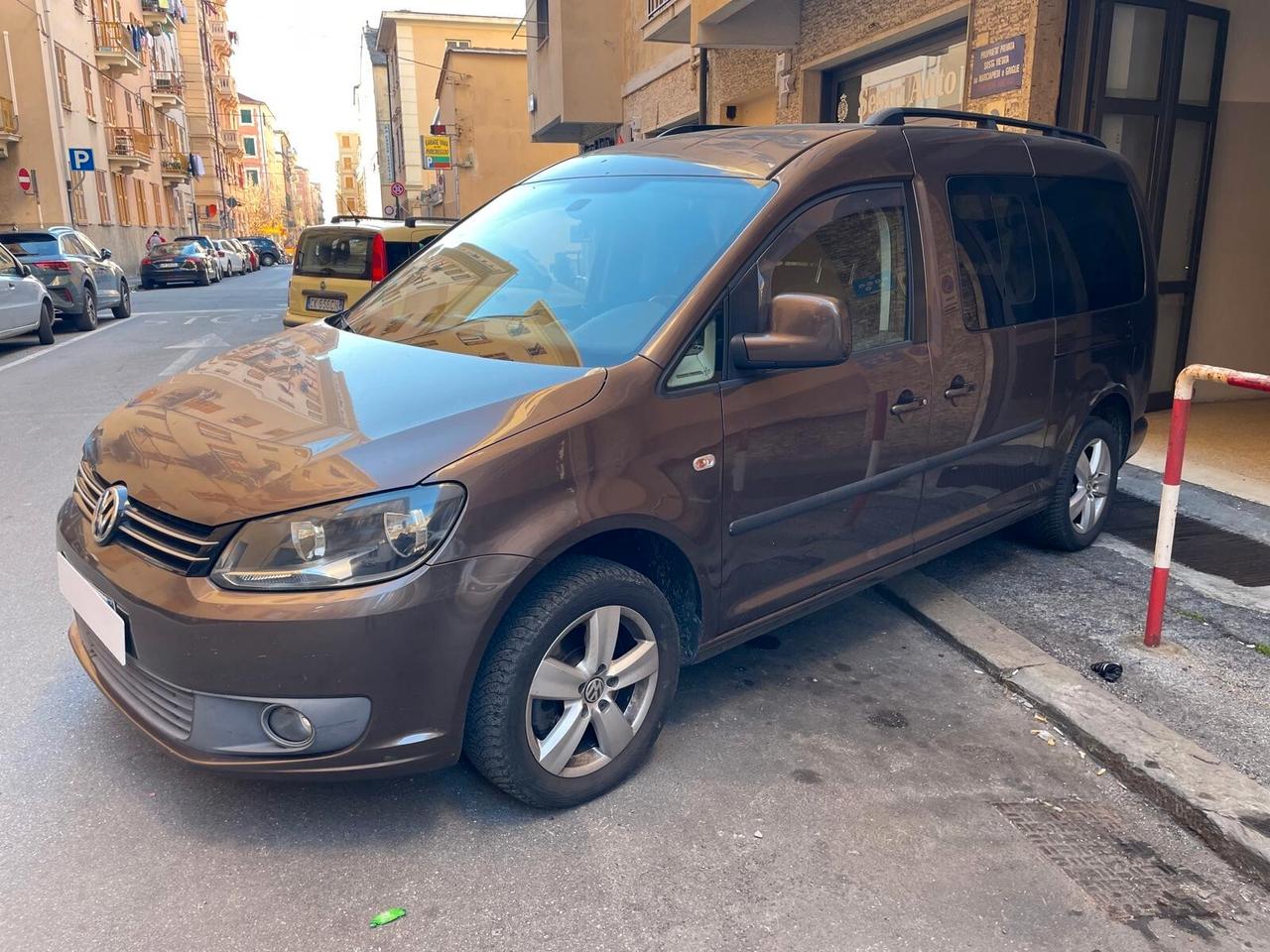 Volkswagen Caddy 1.6 TDI 102 CV DSG 5p. Comfortline 7 POSTI