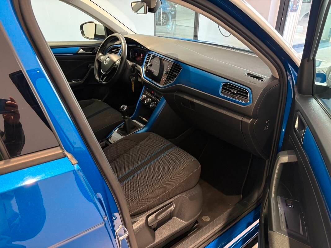 Volkswagen T-Roc 1.0 tsi Advanced