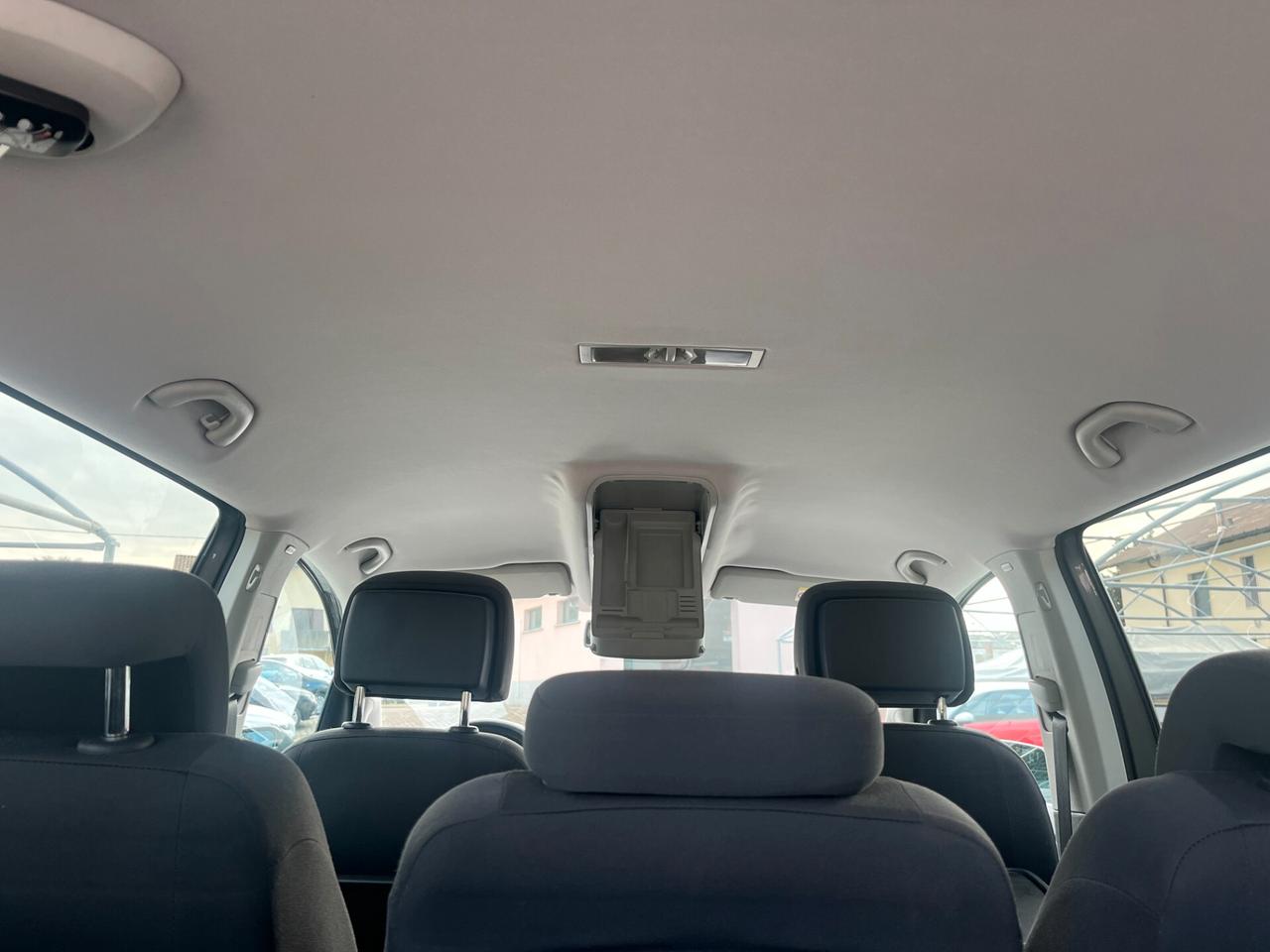 Volkswagen Touran 1.6 TDI Comfortline