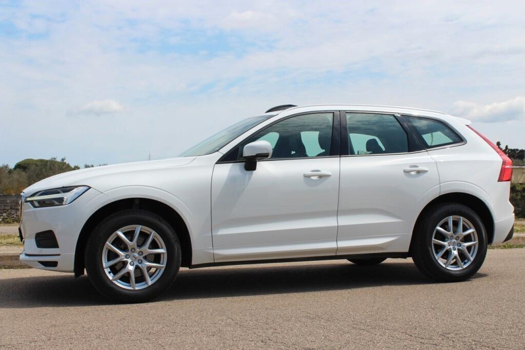 VOLVO XC60 D4 Aut. 190CV *TETTO APRIBILE *CAMERA