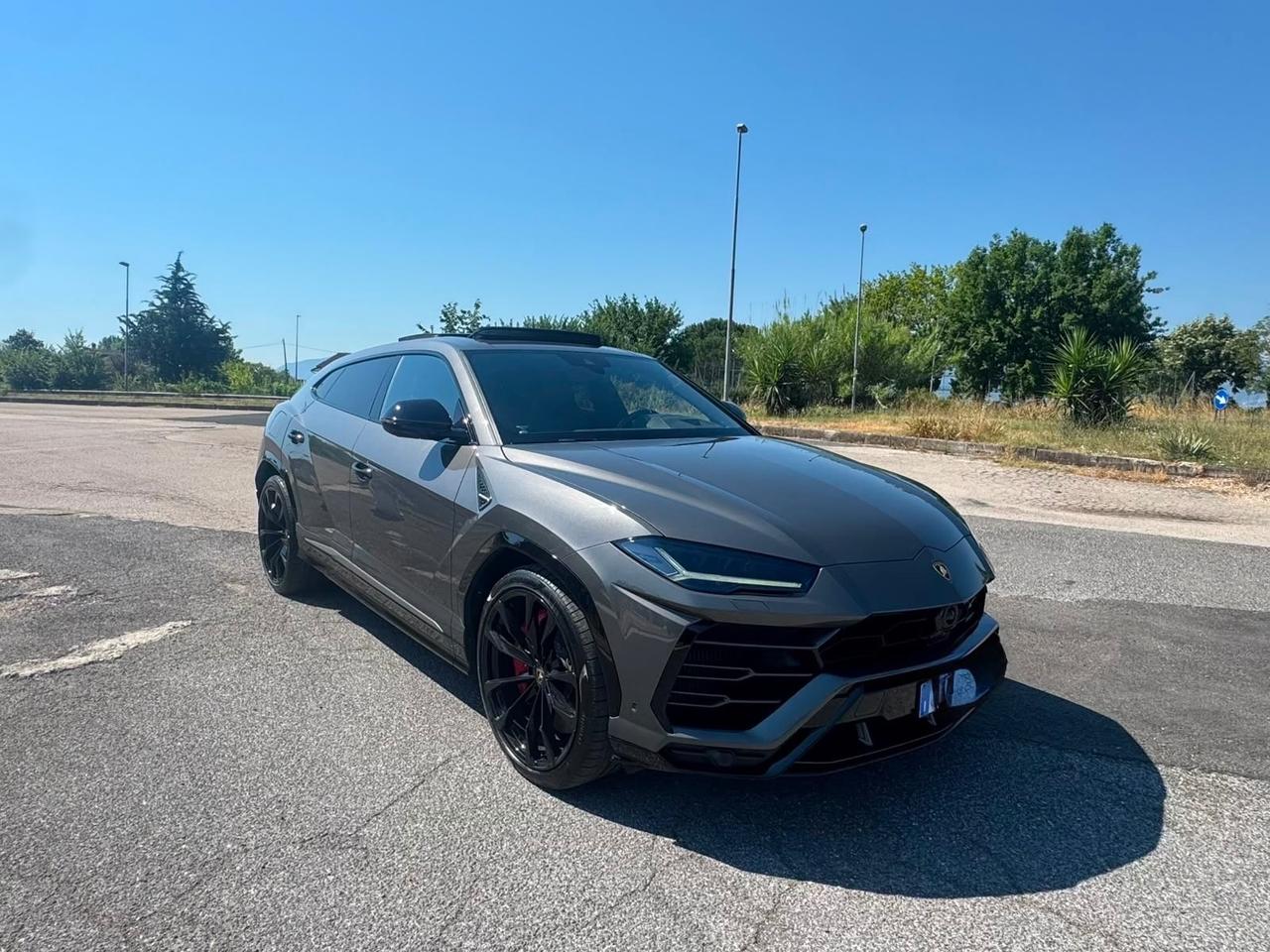 Lamborghini Urus 4.0 italia accetto permute iva compresa