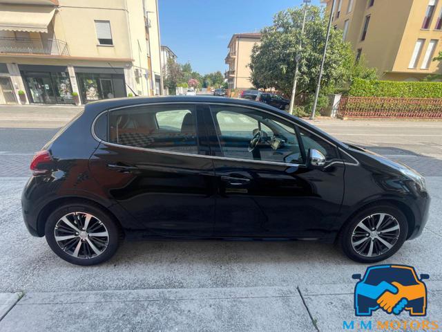 PEUGEOT 208 1° Allure ?neo patentati ?