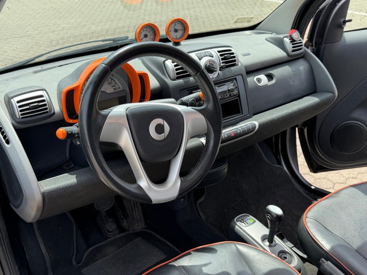 Smart Fortwo 1.0mhd 71cv km 49.000 - 2009 automatico