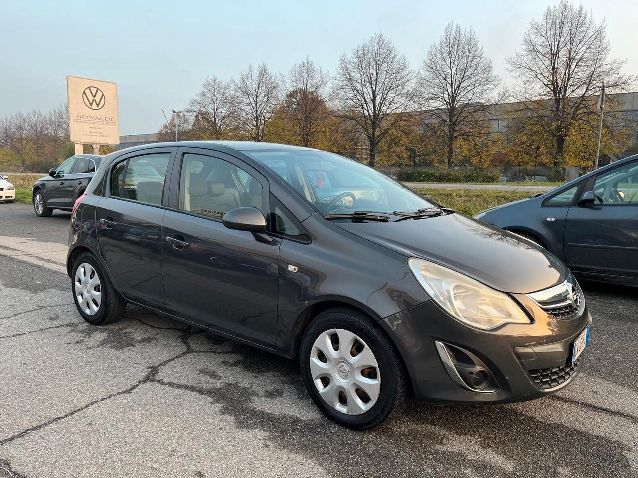 Opel Corsa 1.2 5 porte **NEOPATENTATI**