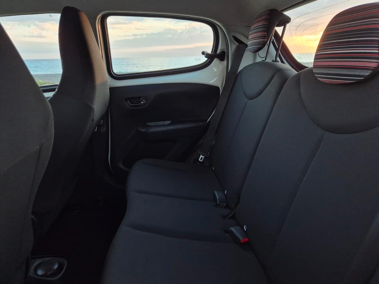 Citroen C1 VTi 72 S&S 5 porte Shine