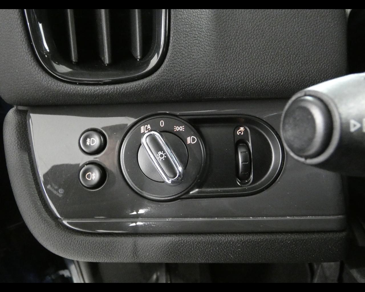 MINI Mini Countrym.(F60) - Mini 1.5 One D Business Countryman