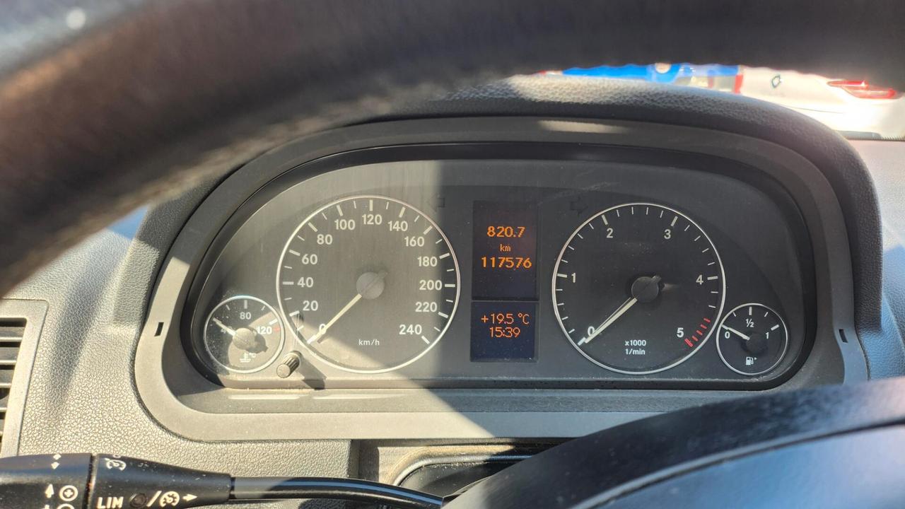 Mercedes-benz A 180 160 CDI AUTOMATIC Premium