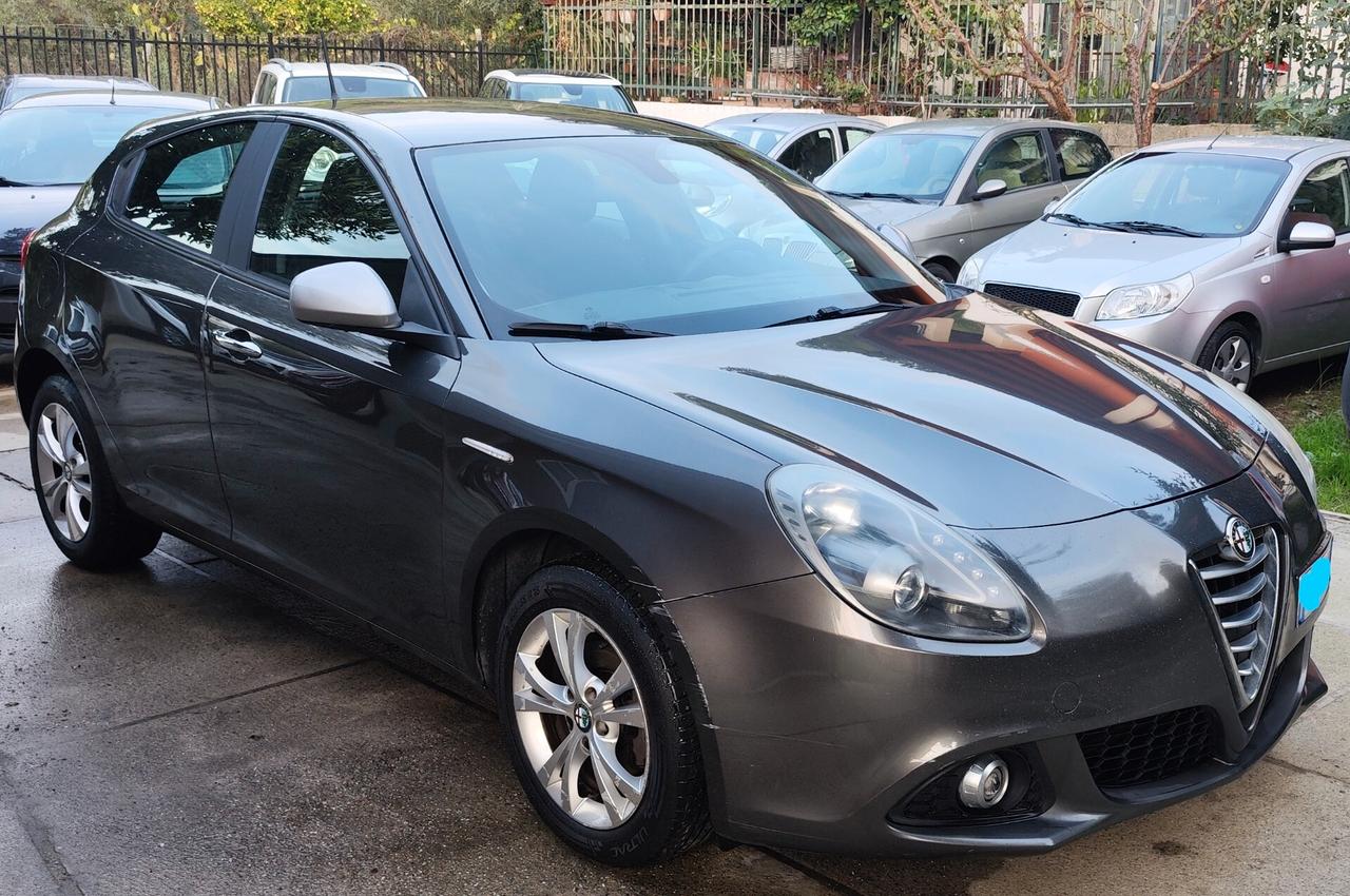 Alfa Romeo Giulietta 1.6 JTDm-2 105 CV Exclusive