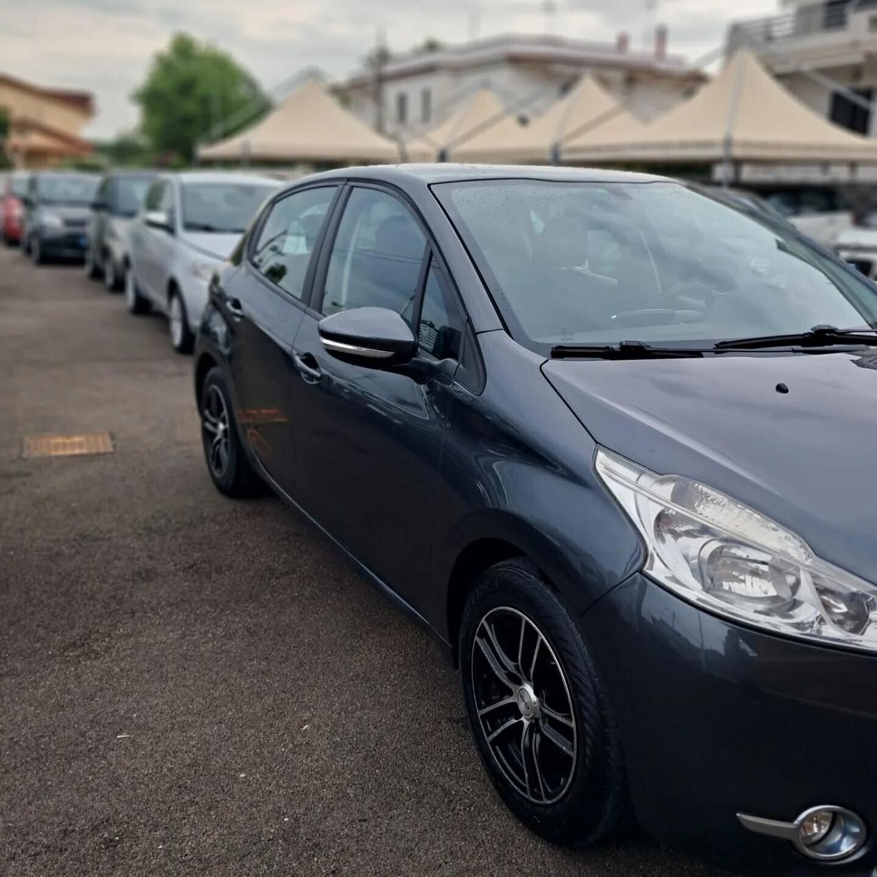 Peugeot 208 1.4 HDi 68 CV 5 porte Active