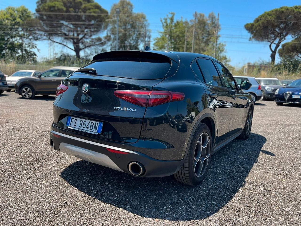 Alfa Romeo Stelvio 2.2 Turbodiesel 180CV AT8 RWD Business