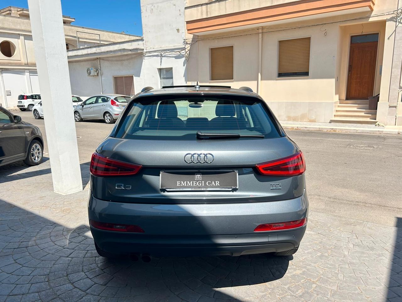 Audi Q3 2.0 TDI 140Cv STRONIC/TETTO Km101.000-2014