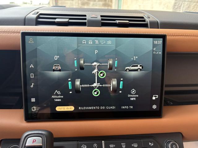 LAND ROVER Defender 110 3.0D I6 250 CV AWD Auto X-Dynamic HSE.