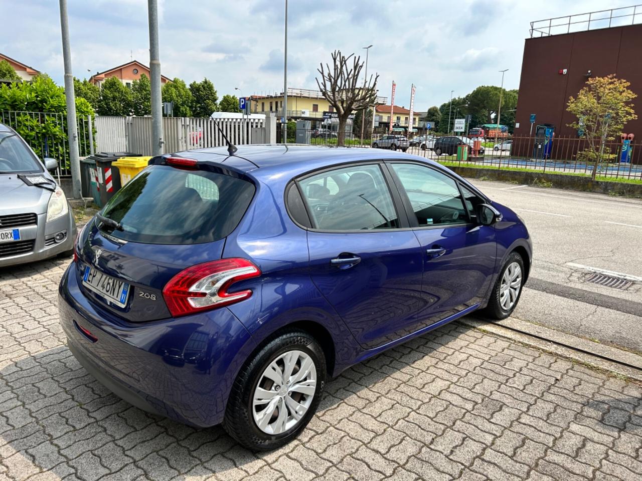 Peugeot 208 1.2 VTi 82 CV NEOPATENTATI