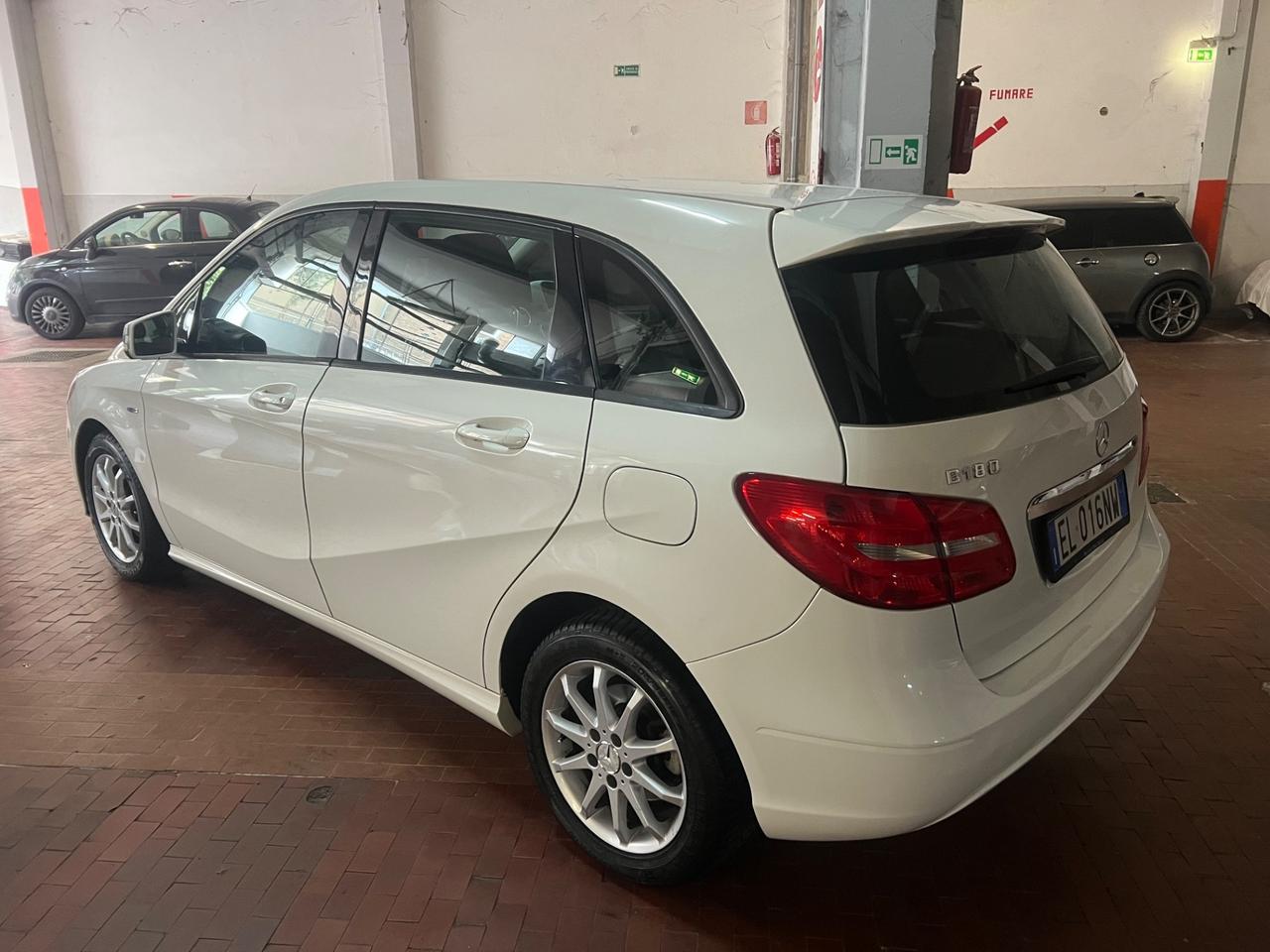 Mercedes B180 90Kw (BENZINA EURO5) NEOPATENTATI OK