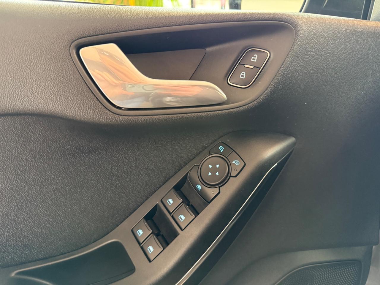 Ford Fiesta 1.0 Ecoboost Hybrid 125 CV 5 porte ST-Line