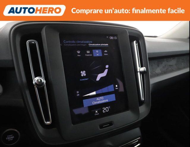 VOLVO XC40 T2 Momentum Core