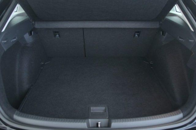 VOLKSWAGEN Taigo 1.0 TSI 110 CV Life / Neopatentati