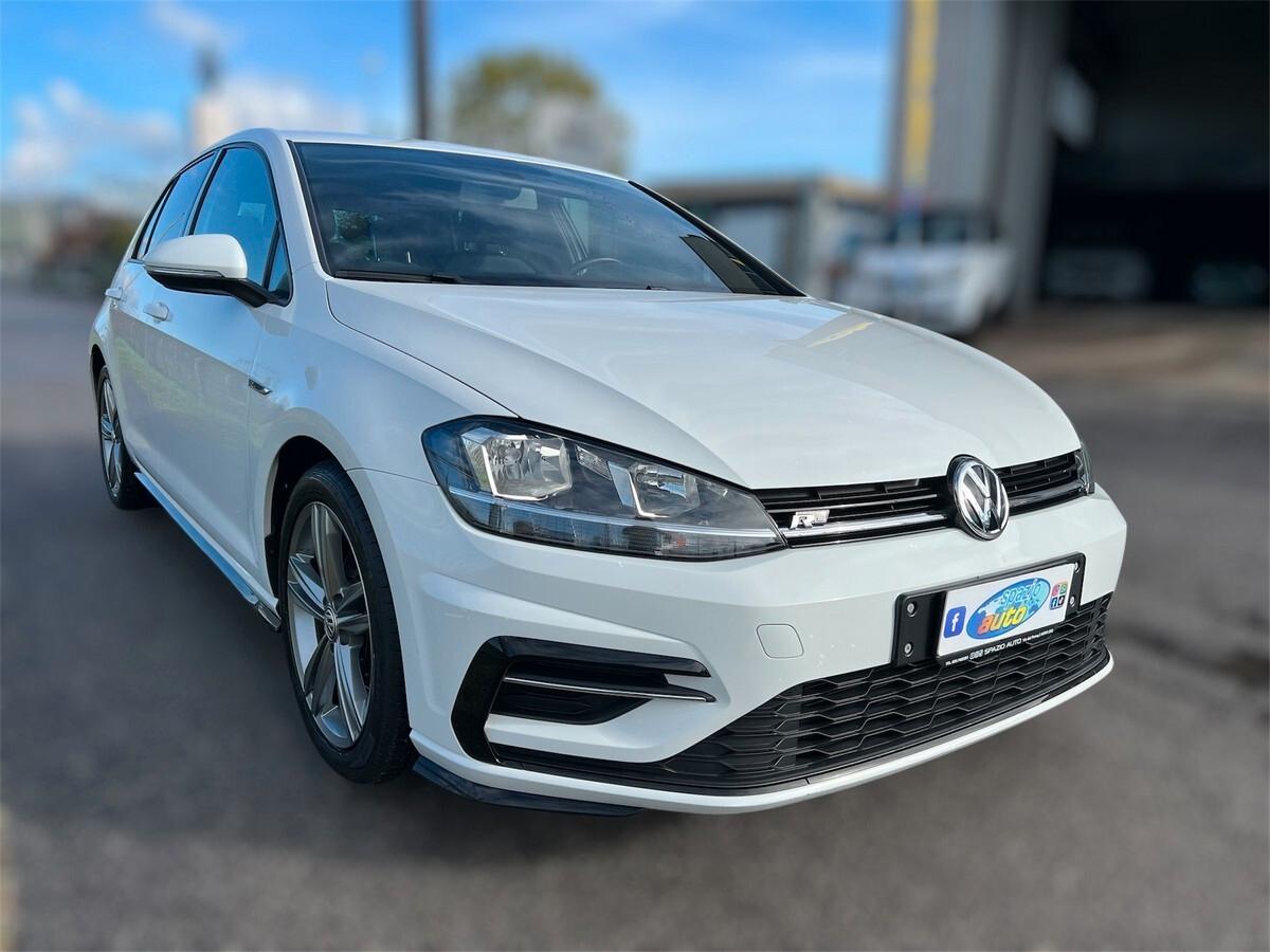 Volkswagen Golf 5p 1.6 tdi R-Line 115cv cerchi e gomme invernali