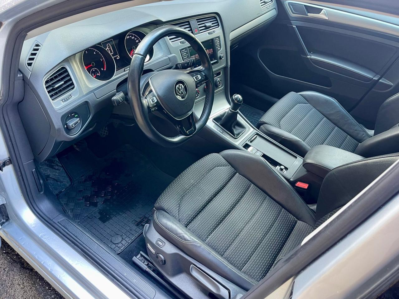 Volkswagen Golf 2.0 TDI Highline BlueMotion (Tetto apribile)