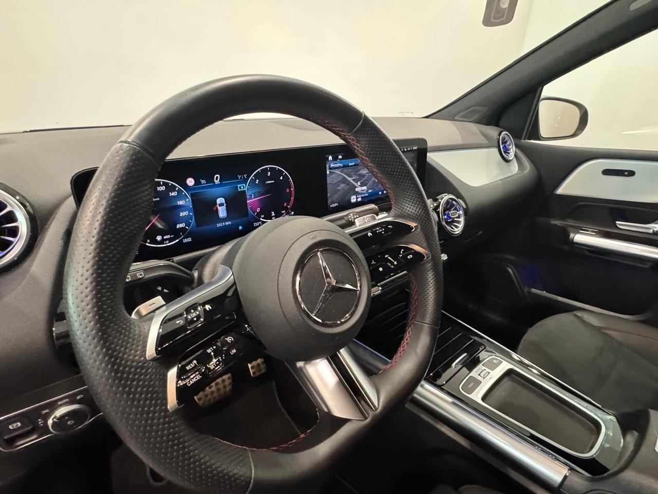 Mercedes-benz B 180 B 180 d Automatic AMG Line Advanced Plus