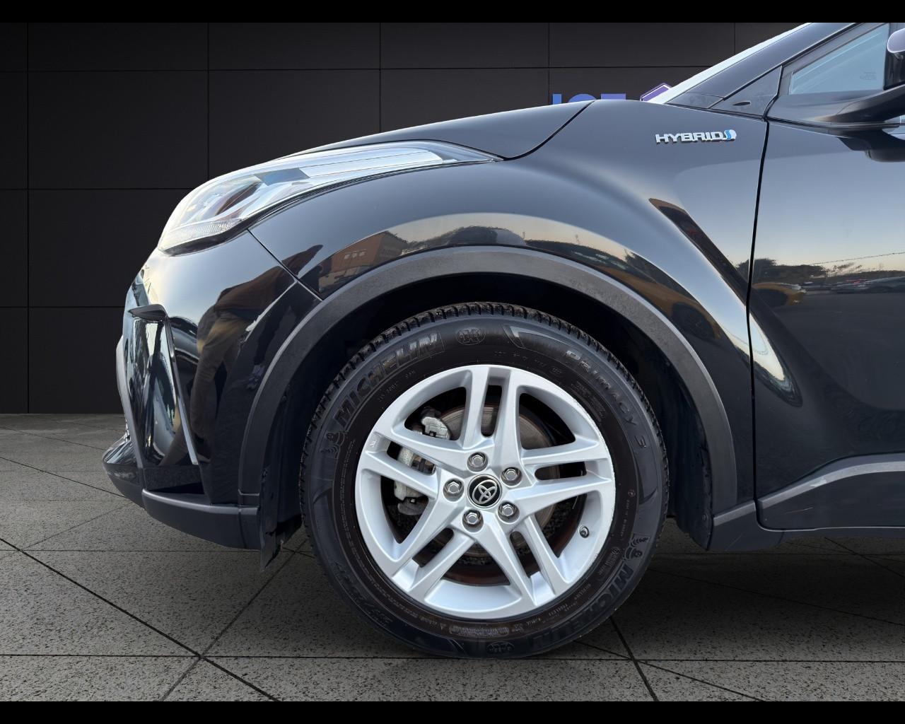 TOYOTA C-HR (2016-2023) - C-HR 1.8 Hybrid E-CVT Lounge