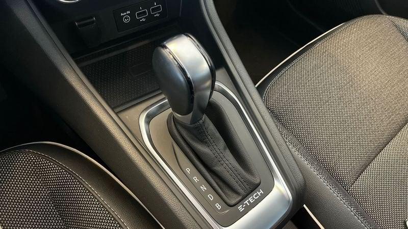 Renault Captur 1.6 E-Tech hybrid Intens 145cv auto