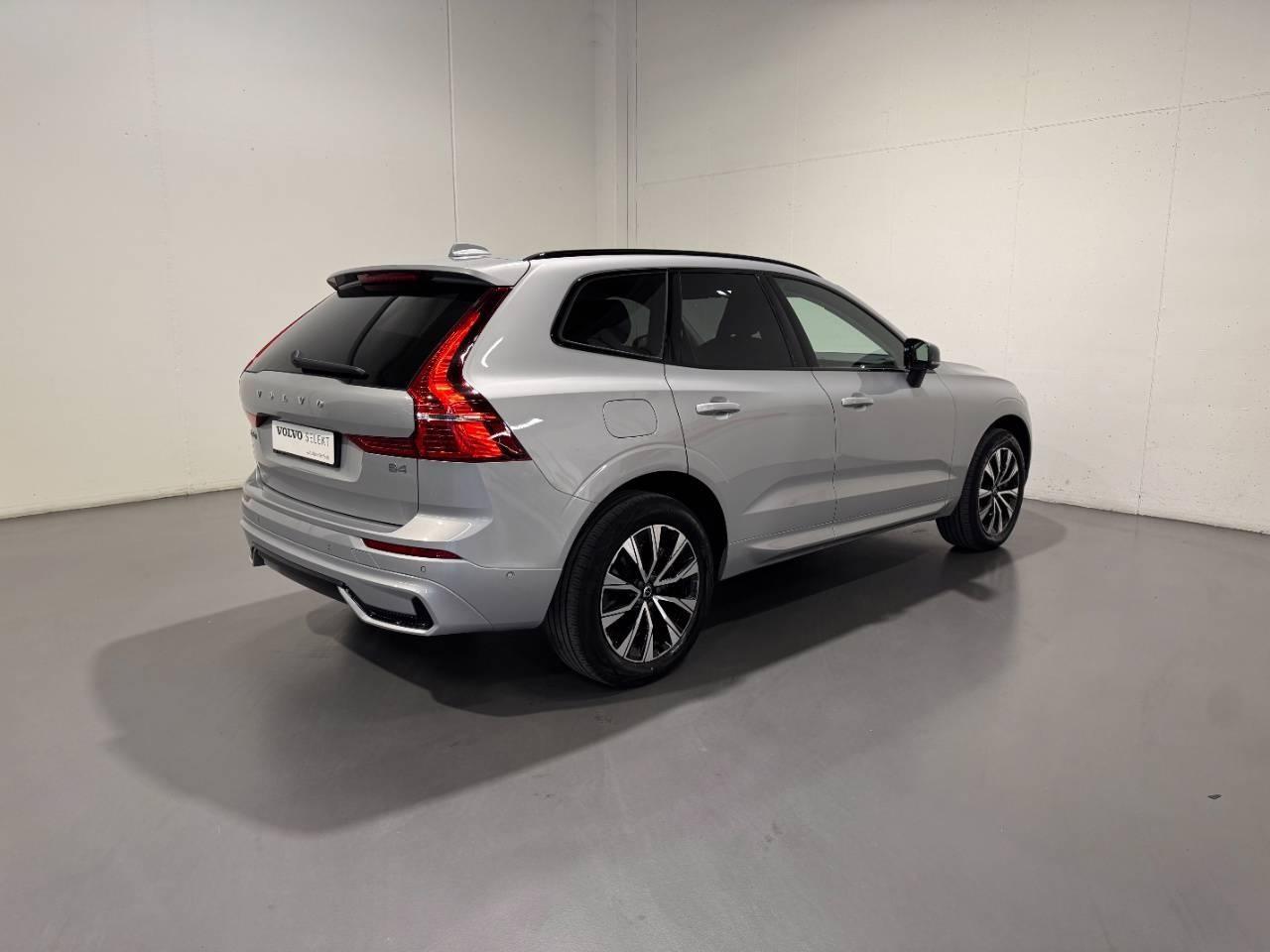 VOLVO XC60 B5 PLUS DARK AWD AUTO