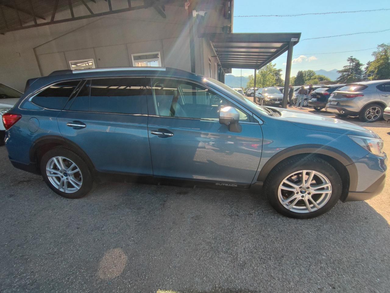 Subaru OUTBACK 2.5i Lineartronic Premium GPL