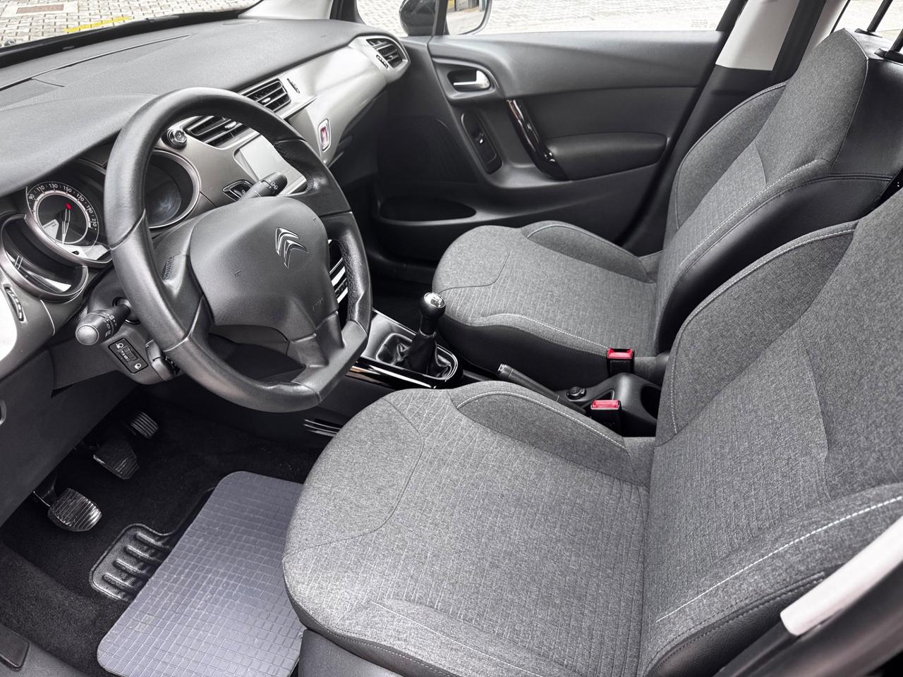 Citroen C3 PureTech 82 Exclusive Euro 6 neopatentati