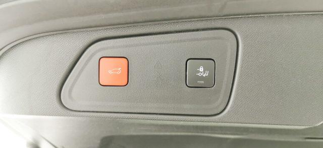 PEUGEOT 3008 Hybrid 225 e-EAT8 Allure