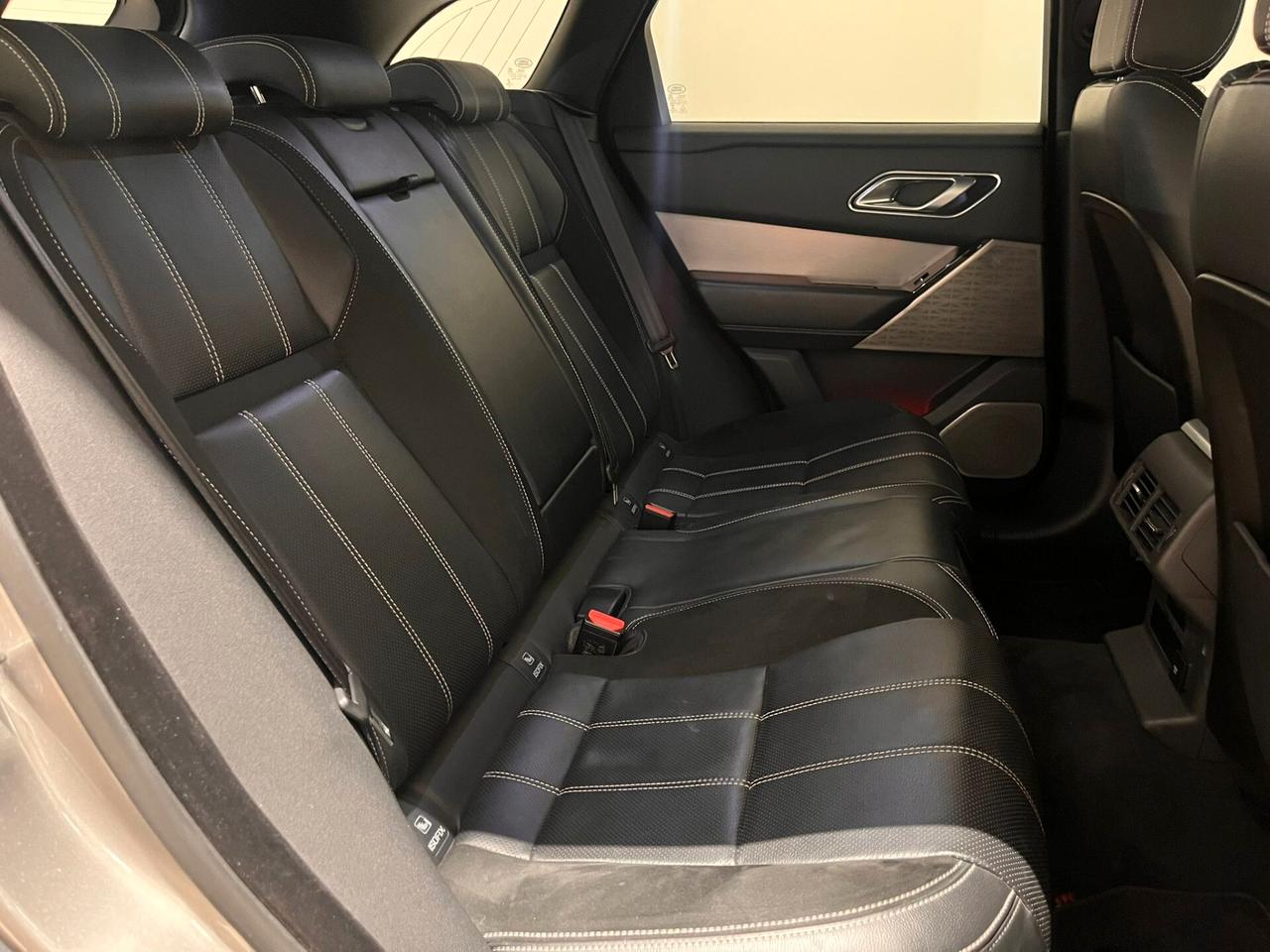 Land Rover Range Rover Velar 2.0D 240 CV R-Dynamic S *super accessoriata!*