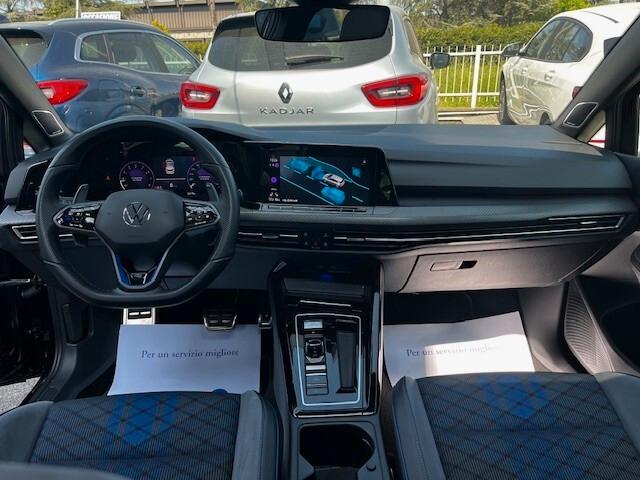 Volkswagen Golf VIII 2.0 tsi R 4motion 333cv dsg "AKRAPROVIC / TETTO APRIBILE / IQ LIGHT / ...