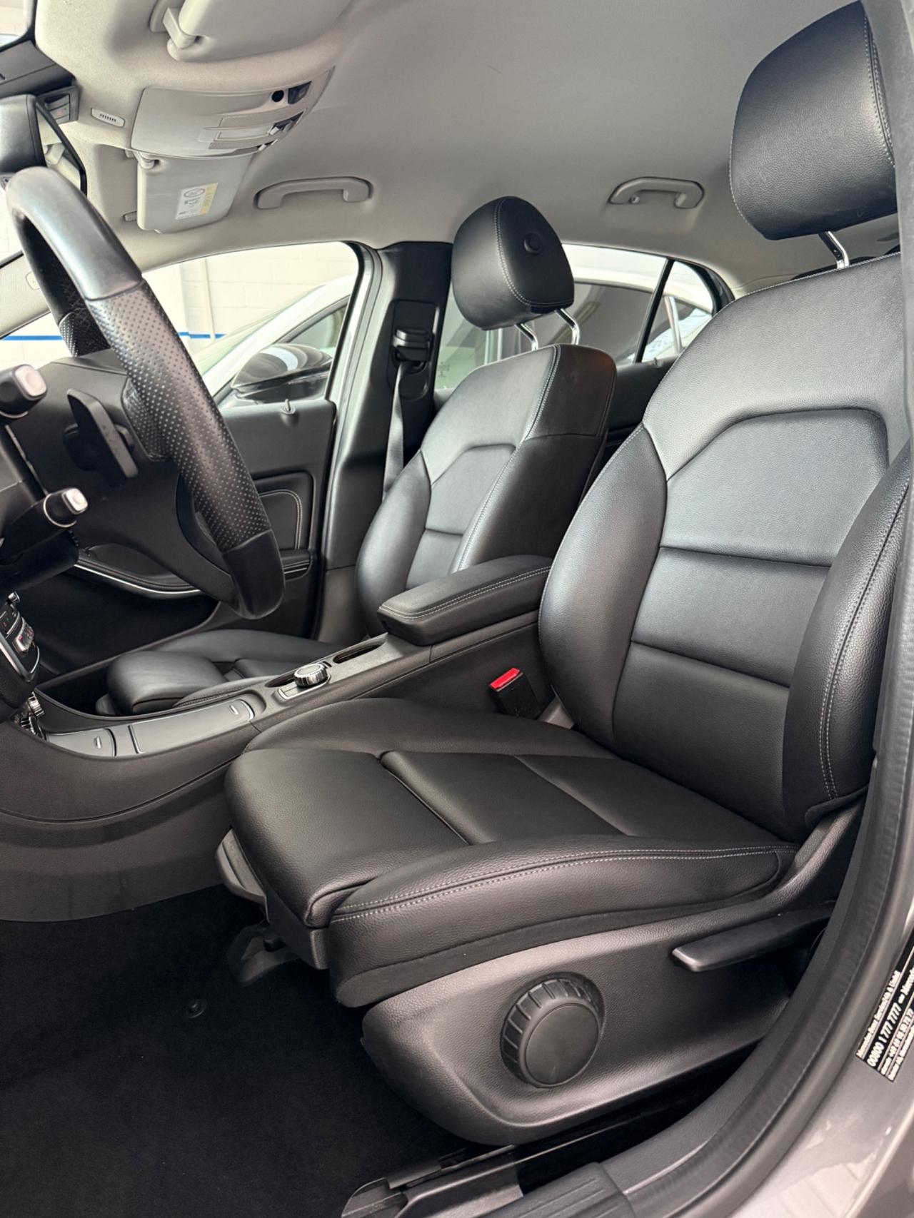Mercedes-benz GLA 180 Sport 122CV