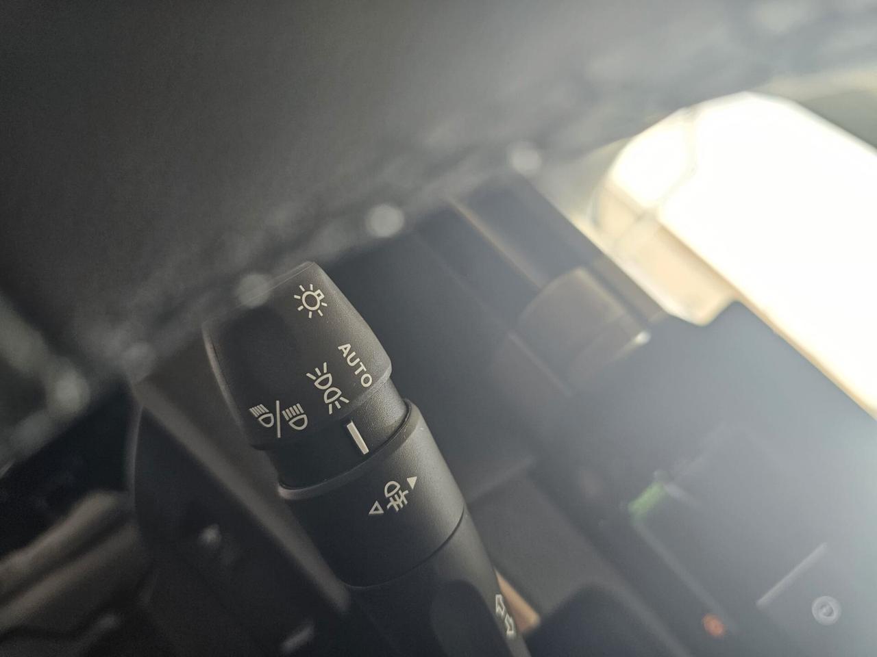 NUOVA LANCIA YPSILON IBRIDA LX 1.2 IBRIDO 81KW (110CV) CAMBIO AUTOMATICO