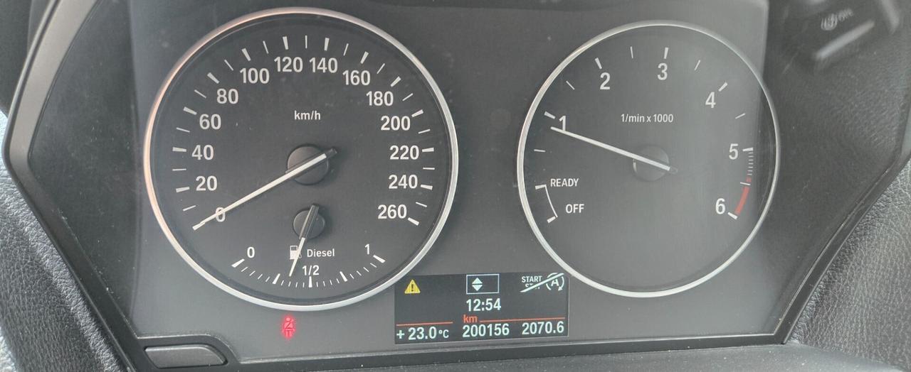 Bmw 118 118d 5p. Urban