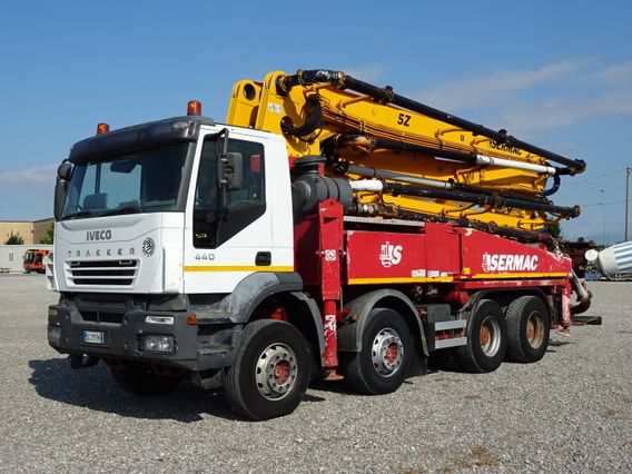 IVECO, TRAKKER 410E44