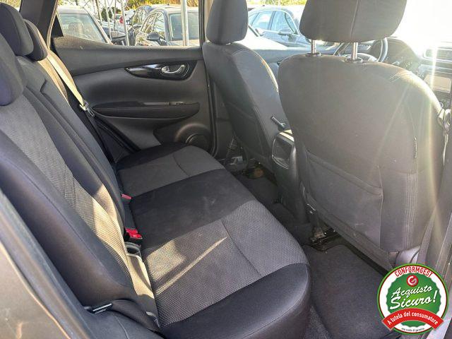 NISSAN Qashqai 1.5 dCi N-Connecta