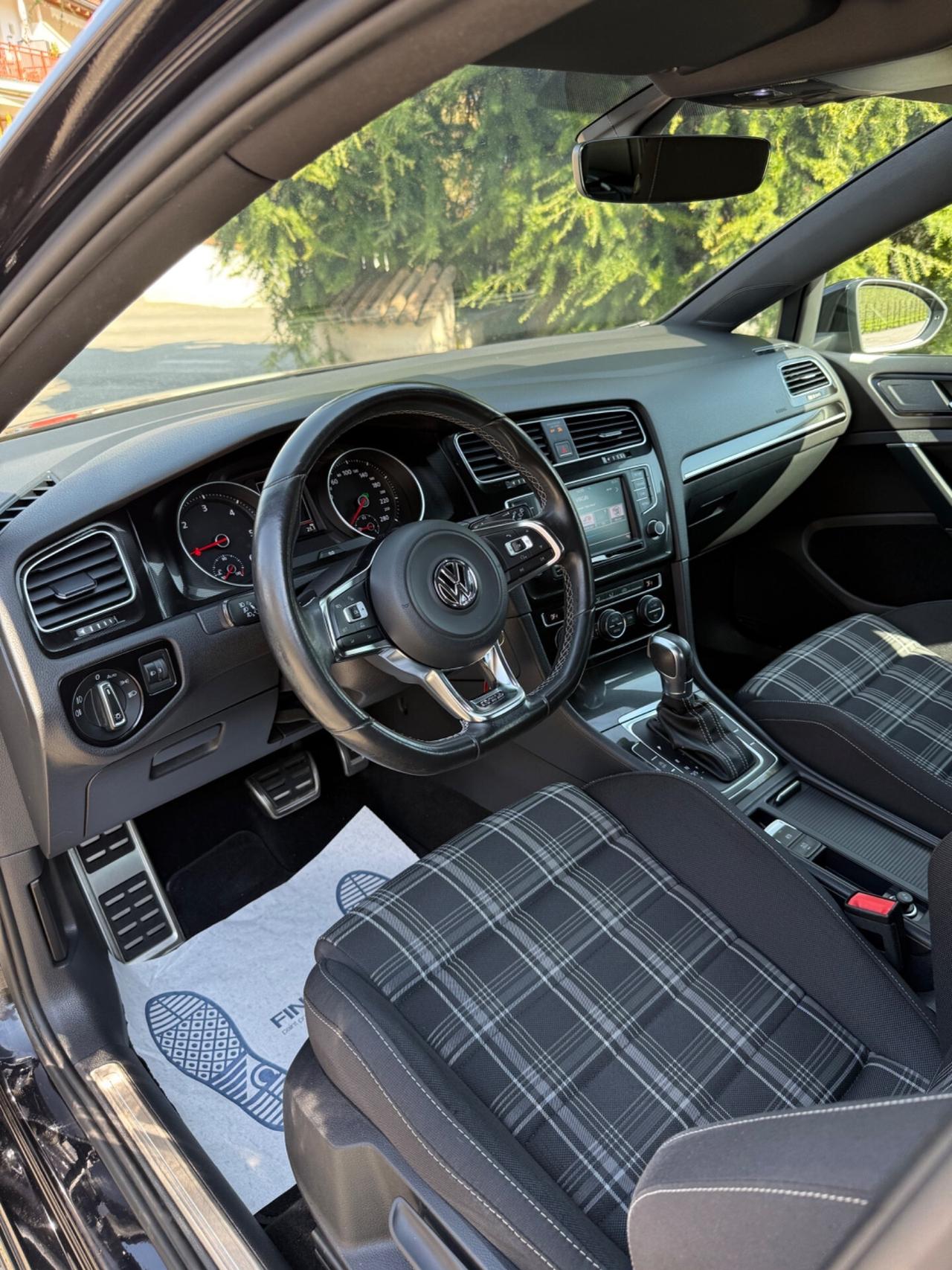 Volkswagen Cross Golf GTD 2.0 TDI DSG 5p. BlueMotion Technology